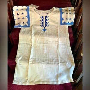 Original “jisti” hand embroidered tunic by Gohar Sajad of Pakistan. Pure cotton